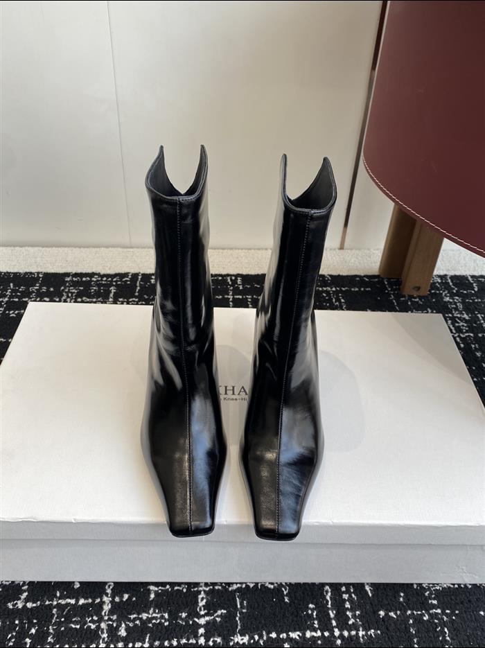 20251128174410341 390